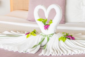 Tout savoir sur la percale de coton, le satin de coton et le linge de lit professionnel